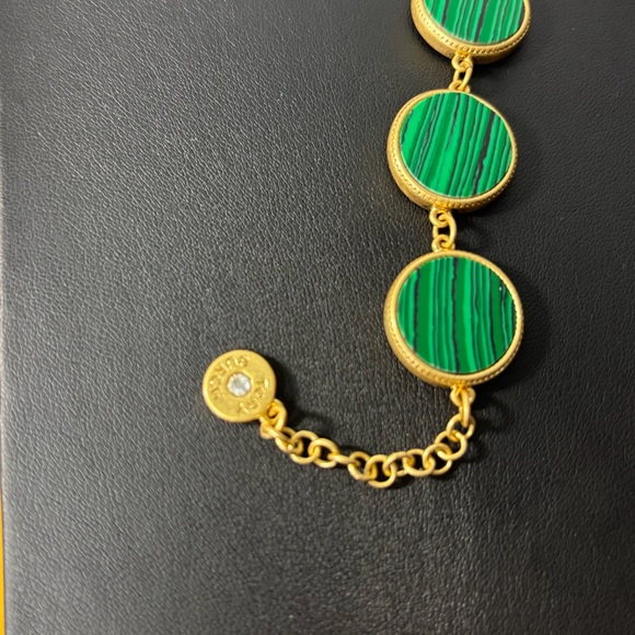 Tory Burch Green and Gold Adjustable Bracelet. NWT. 7”-8” - Picture 3 of 5